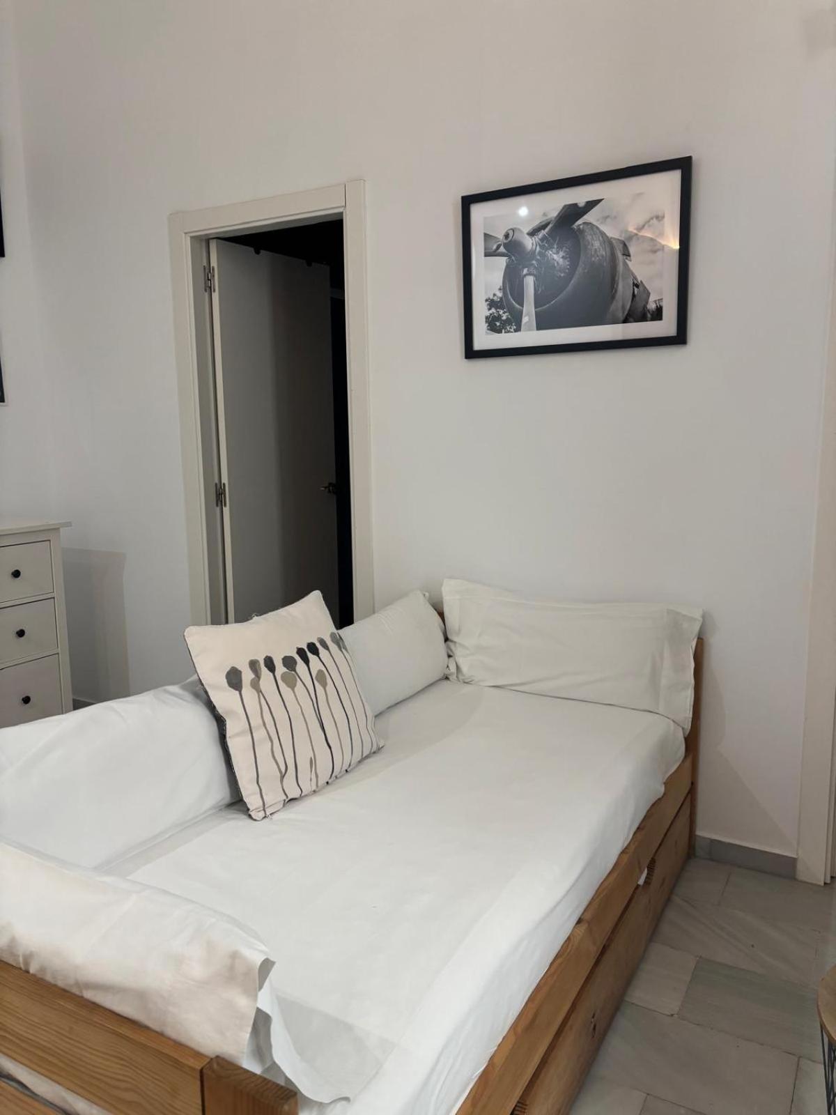 Isa Cadiz Apartment Exterior photo
