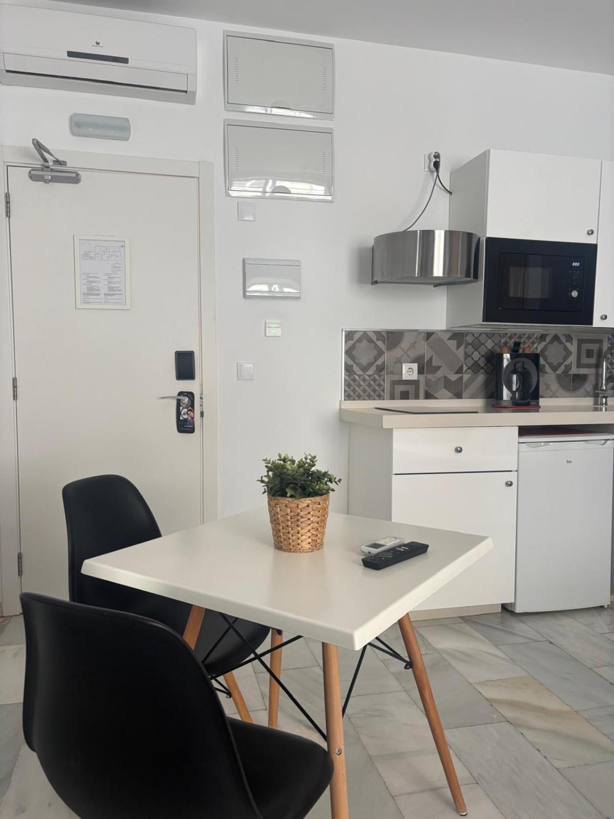 Isa Cadiz Apartment Exterior photo